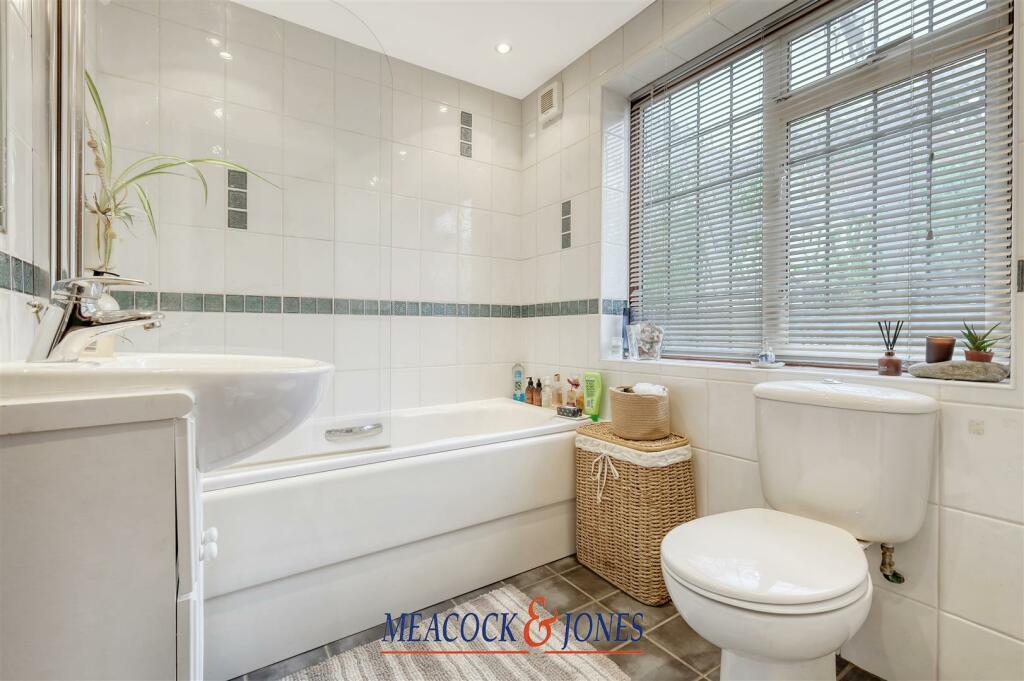 Additional image 25 of Mores Lane, Pilgrims Hatch, Brentwood