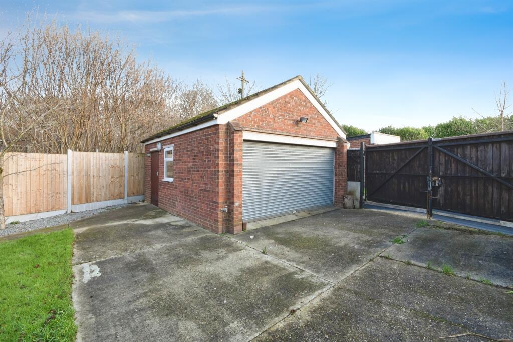 Additional image 14 of Walton Gardens, Hutton, Brentwood