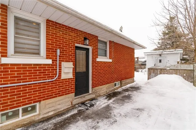 Additional image 35 of 139 Byron Ave
