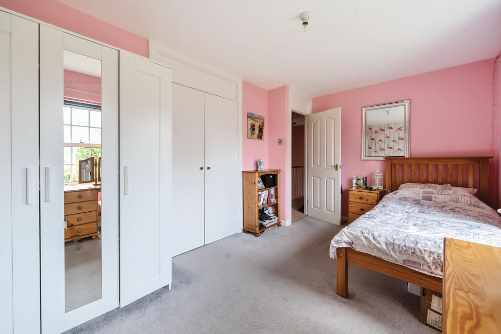 Additional image 23 of Alexanders Walk, Caterham, CR3