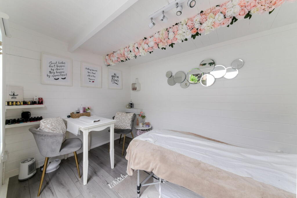 Additional image 14 of Woodstock Road, Coulsdon, CR5 3HS