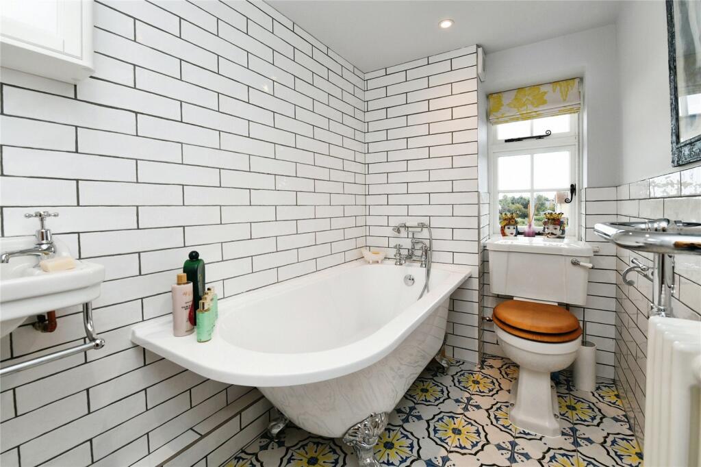 Additional image 18 of Green Lane, Burnham-on-Crouch, CM0