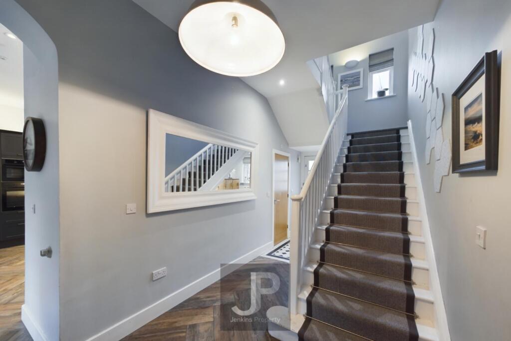 Additional image 14 of Kensington Way, Brentwood