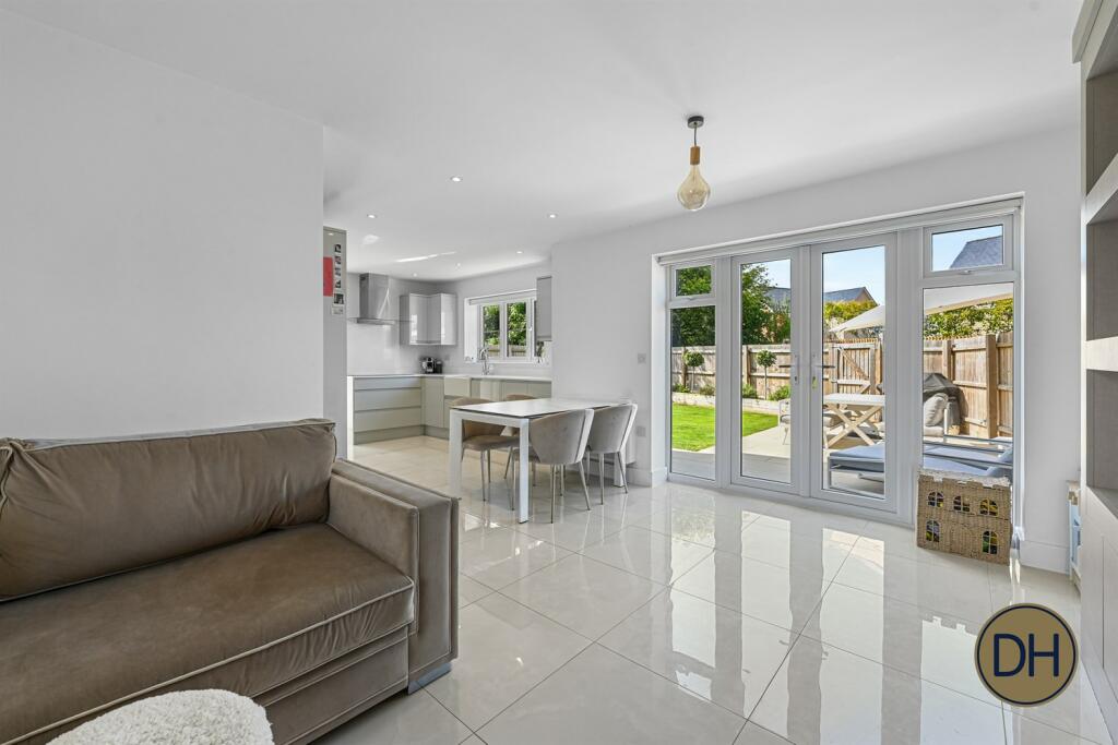 Additional image 9 of Highfield Close, Hastingwood, Essex CM17