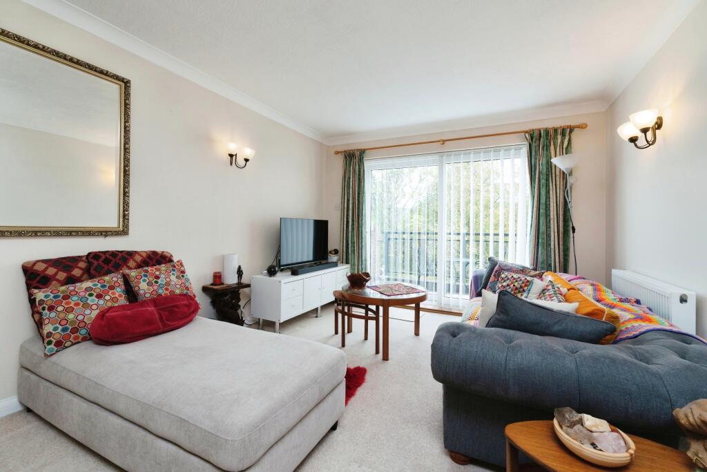 Additional image 4 of Southview Road, Warlingham, Surrey, CR6