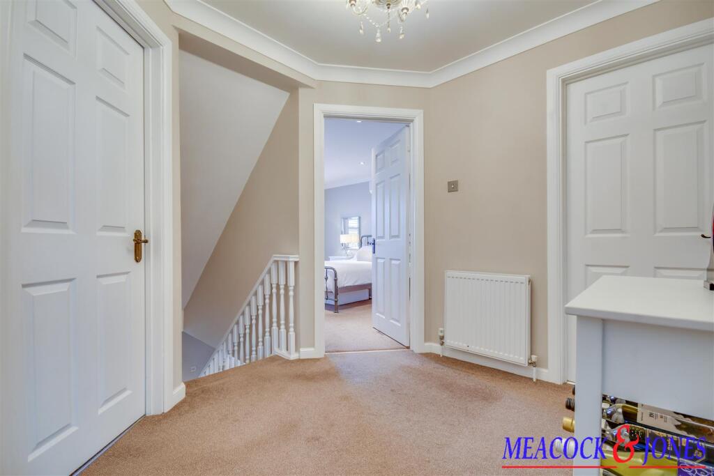 Additional image 26 of Tye Common Road, Billericay