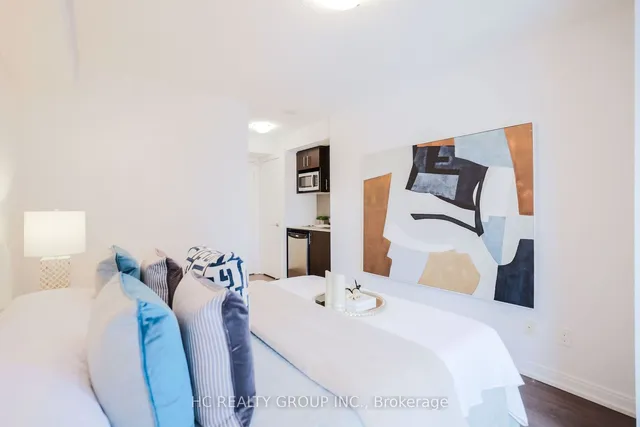 Additional image 19 of 255 Village Green Sq Unit 2303