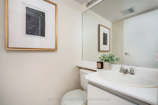 Additional image 32 of 10 Yonge St Unit 413