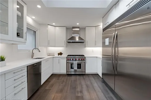 Additional image 11 of 4 Courtsfield Cres