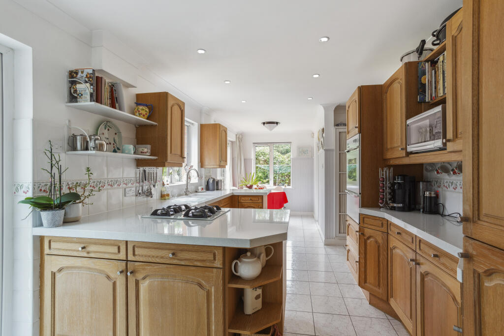 Additional image 10 of Dene Close, Outwood Lane, Coulsdon, CR5