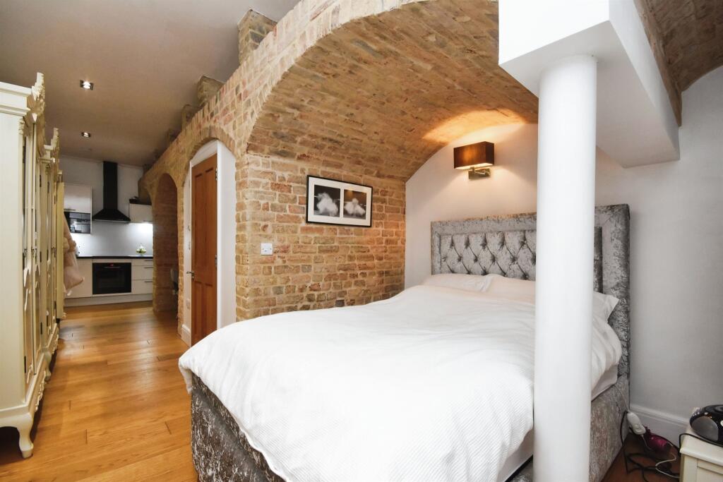 Additional image 8 of The Galleries, Warley, Brentwood