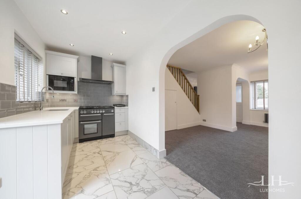 Additional image 9 of Doddinghurst Road, Brentwood