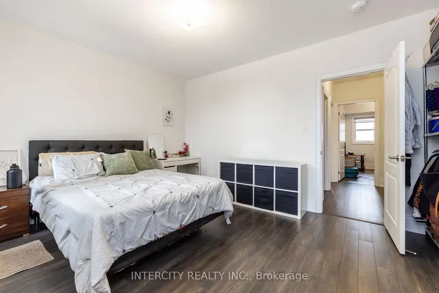 Additional image 16 of 32 Foxsparrow Rd