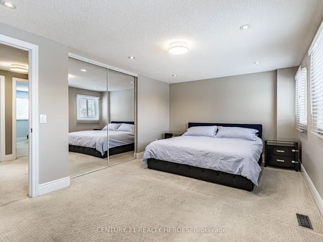 Additional image 20 of 34 Niagara Pl