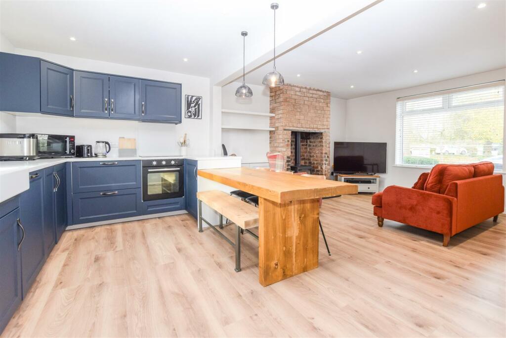 Additional image 5 of Puddington Lane, Puddington, Neston