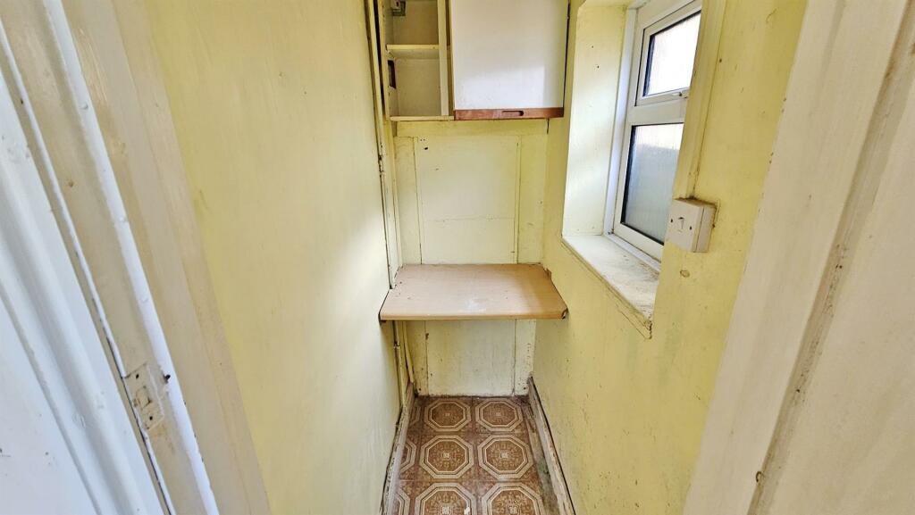 Additional image 7 of Standley Road, Walton On The Naze