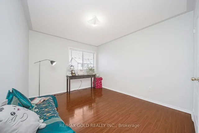 Additional image 17 of 76 Larkspur Rd