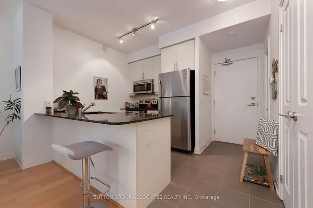 Additional image 4 of 530 St Clair Ave Unit 1406