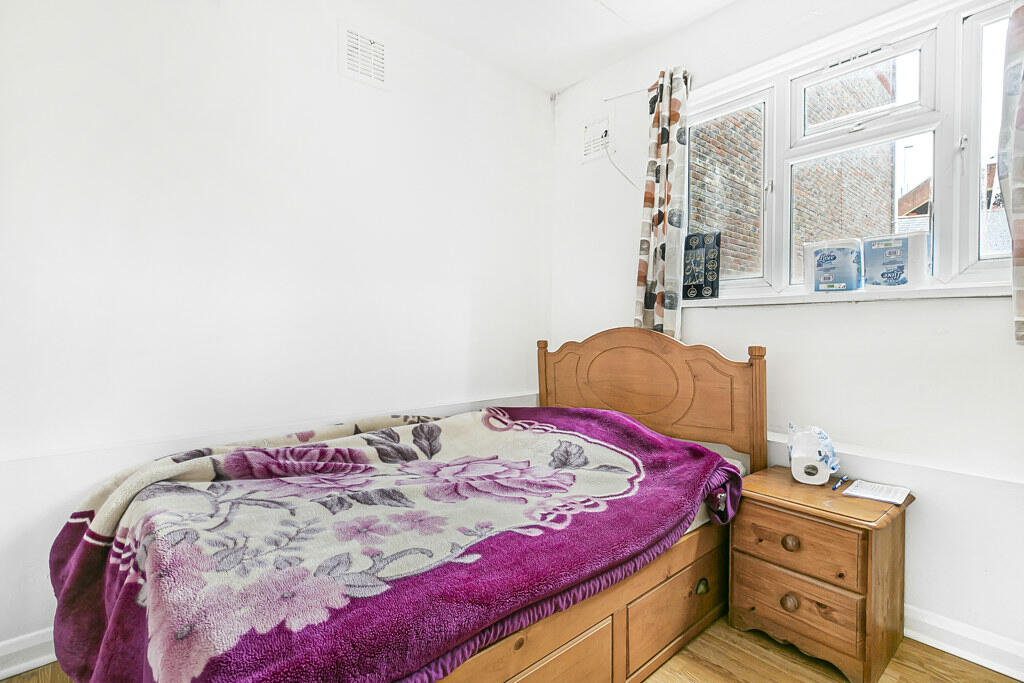 Additional image 9 of London Road, Mitcham, CR4