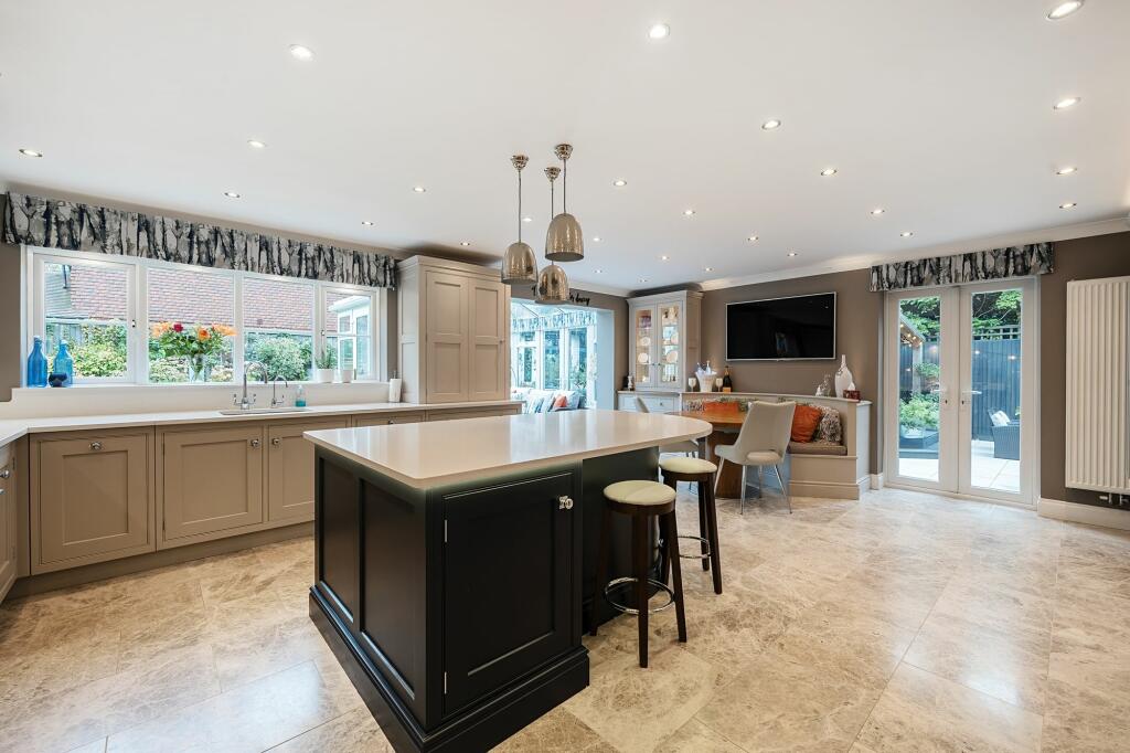 Additional image 9 of Hillbury Close, Warlingham, CR6