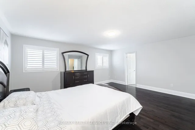 Additional image 25 of 57 Legend Lane