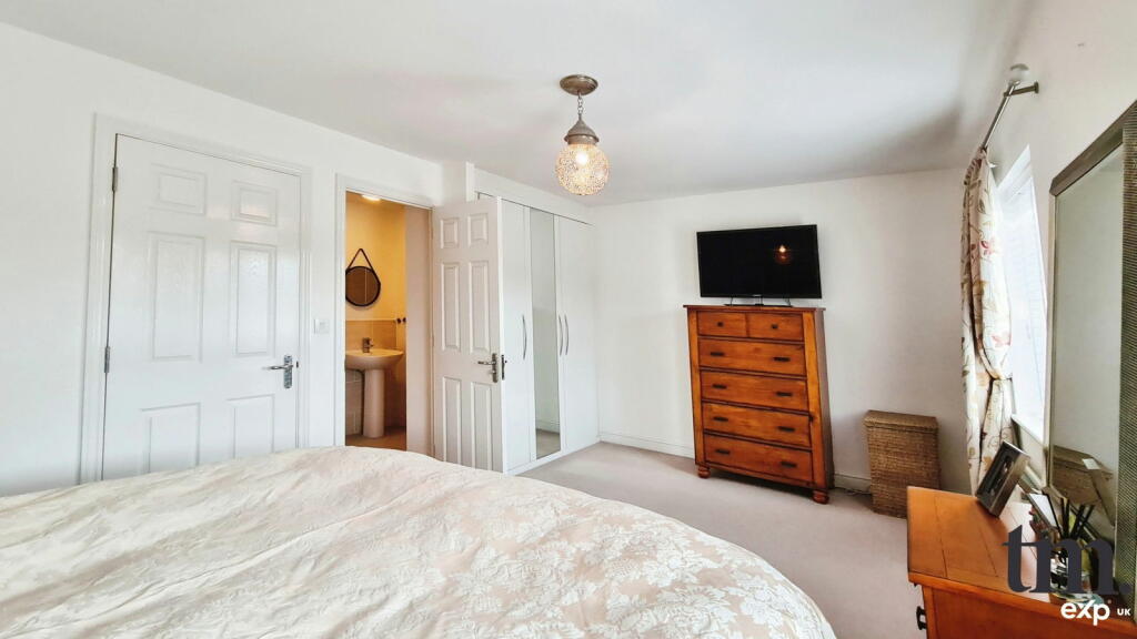 Additional image 13 of Roding Drive, Little Canfield, Dunmow, CM6 1FE