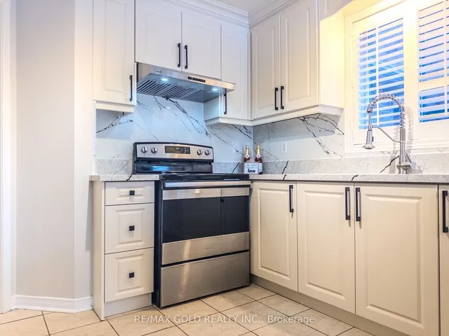 Additional image 11 of 21 Milkweed Cres