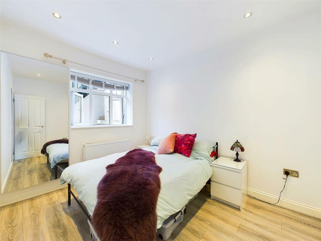 Additional image 7 of The Avenue, Coulsdon