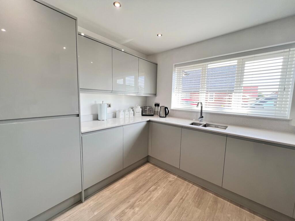 Additional image 12 of Farm Close, KIRBY CROSS, Frinton on Sea, CO13