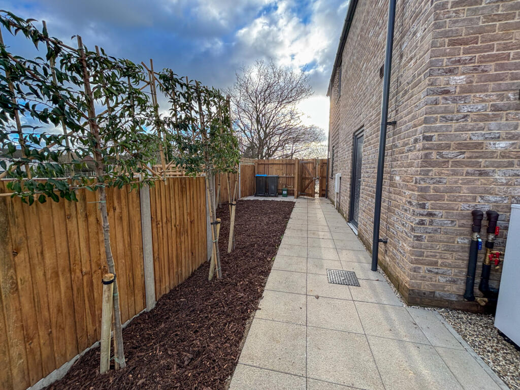 Additional image 25 of Oakview Walk, Harlow, Essex, CM18