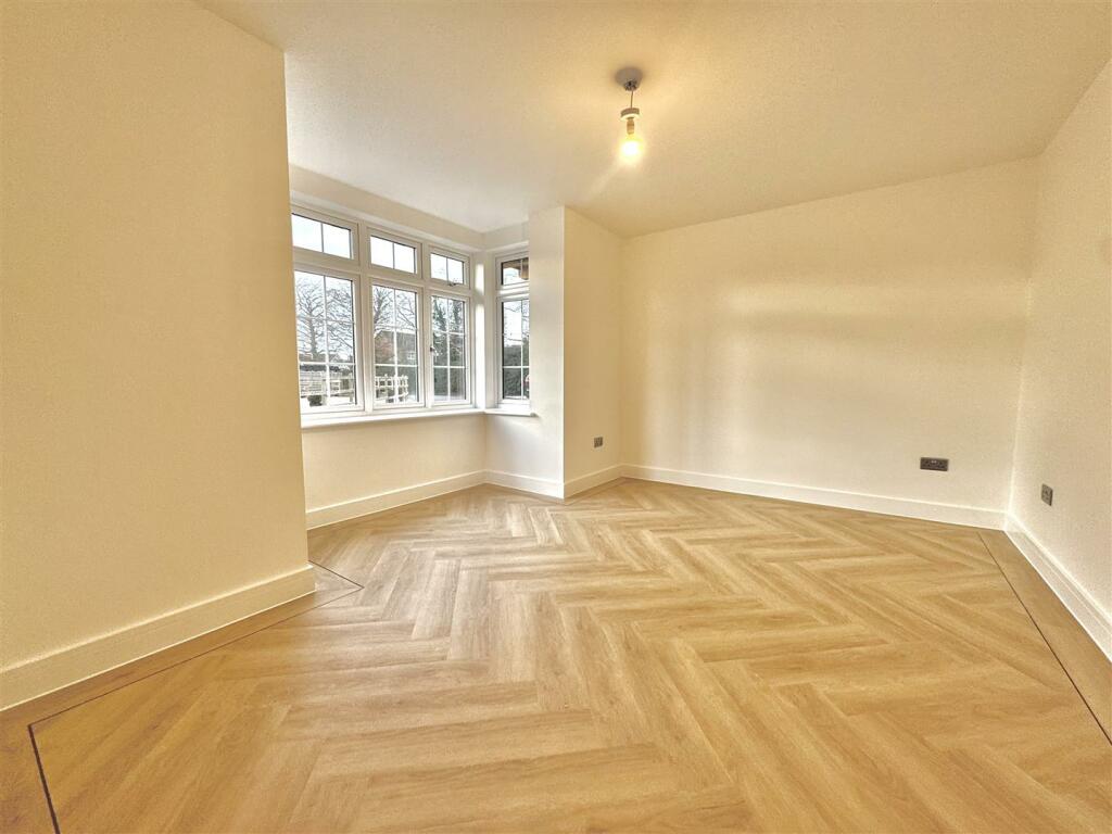 Additional image 12 of New Builds @ Mangapp Chase, Burnham-On-Crouch