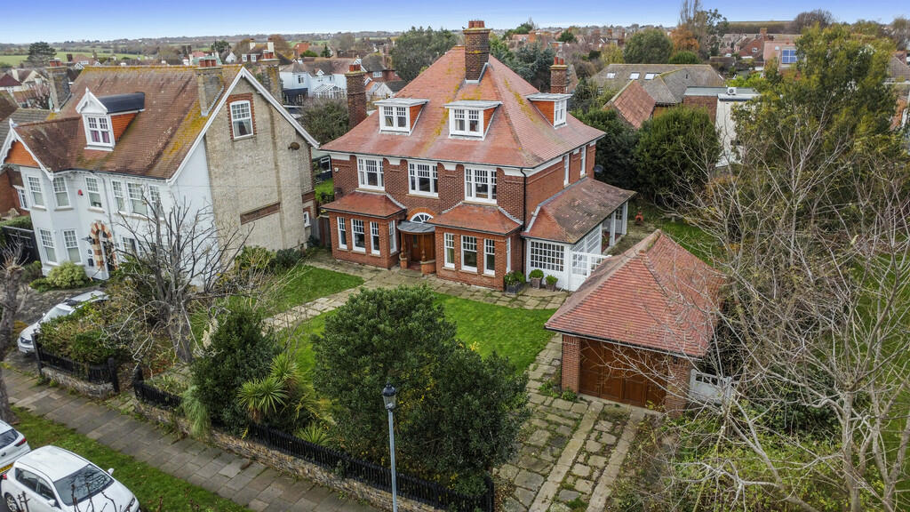 Additional image 36 of Holland Road, Frinton On Sea, Essex
