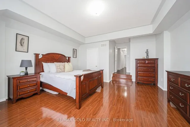 Additional image 10 of 76 Larkspur Rd