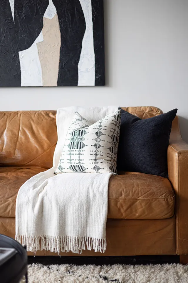 Additional image 12 of 510 King St Unit 807