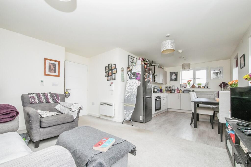 Additional image 3 of Taylor Court, Great Cornard, Sudbury