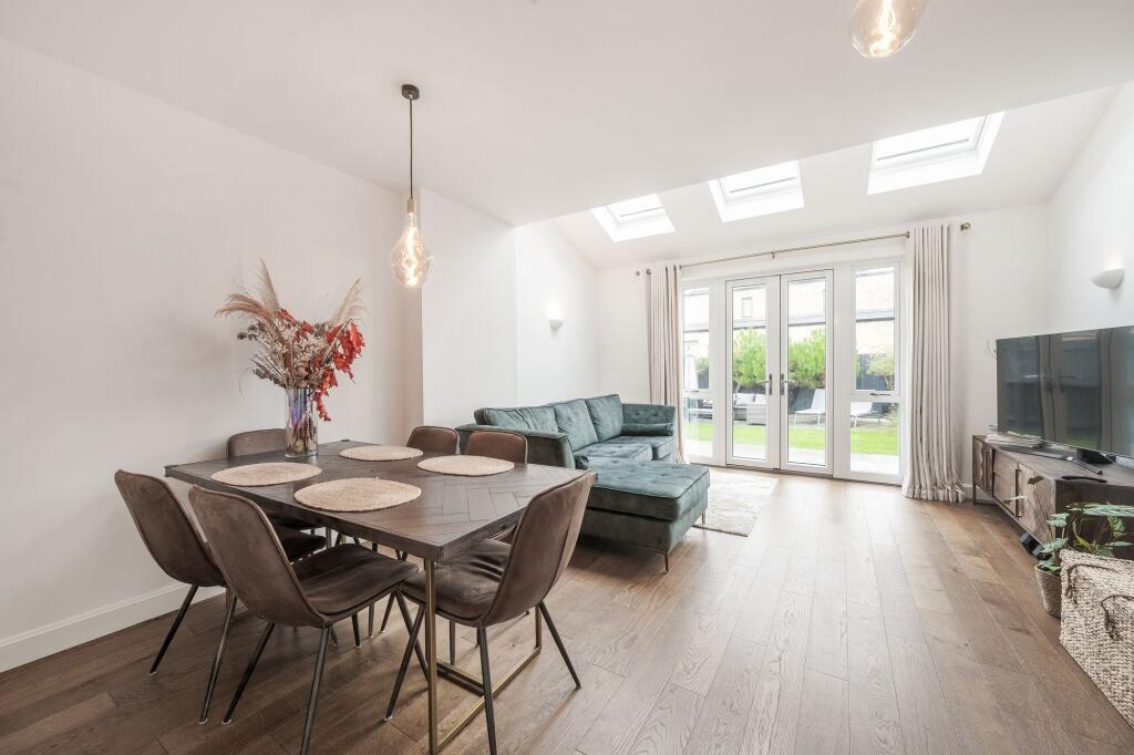 Additional image 21 of Van Brugh Avenue, Coulsdon, CR5