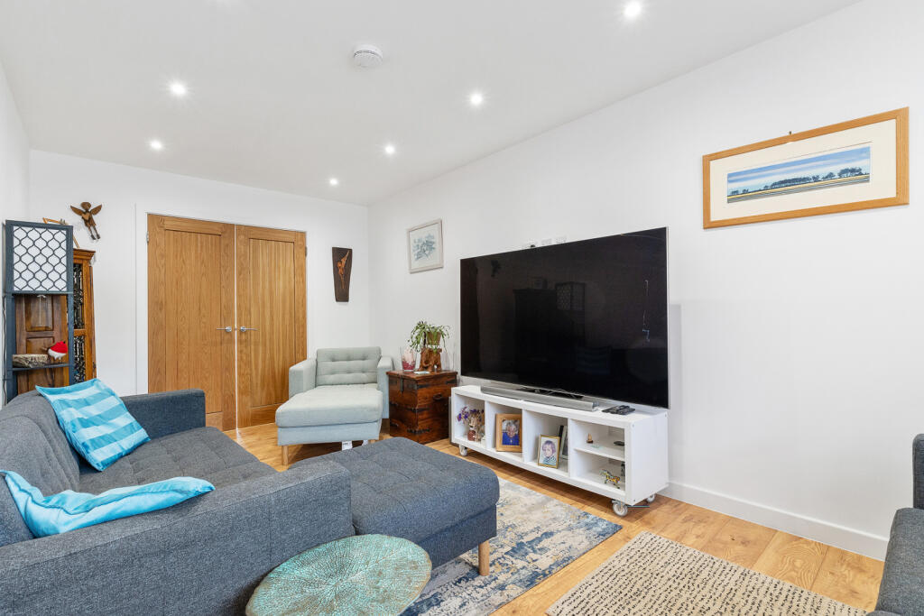Additional image 10 of St. Johns Crescent, Stansted, CM24