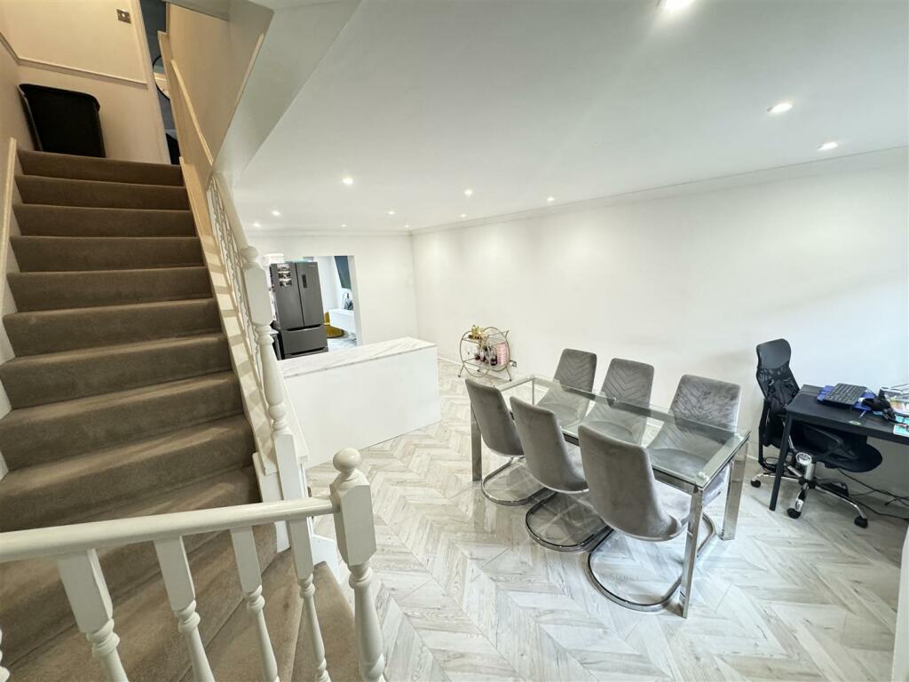 Additional image 8 of Fairbank Close, Ongar