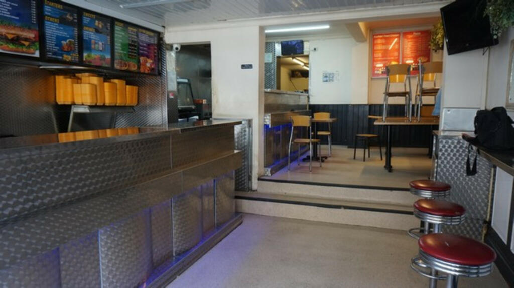 Additional image 2 of LATE LICENCE KEBAB, CHICKEN & PIZZA SHOP, ESSEX