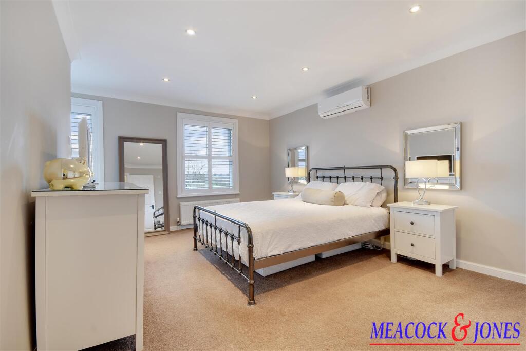 Additional image 17 of Tye Common Road, Billericay