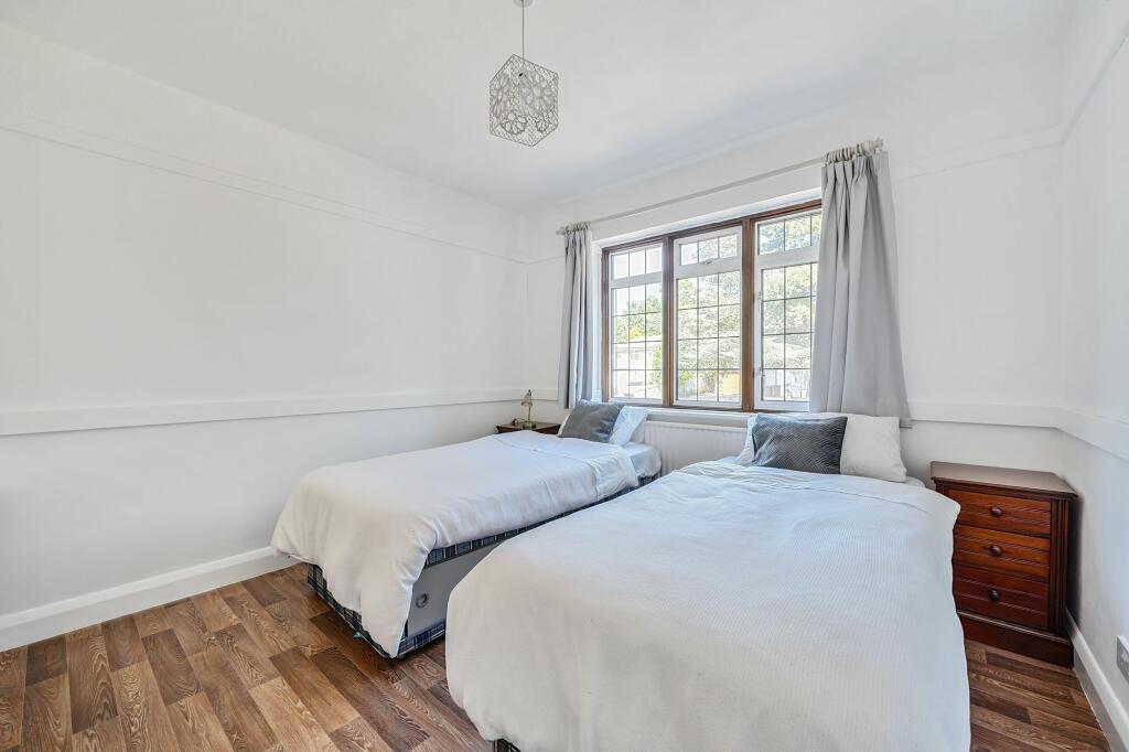 Additional image 12 of Coulsdon Road, Coulsdon, CR5