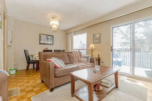 Additional image 6 of 4 Collins Cres