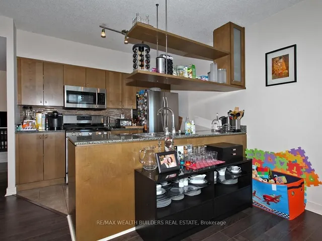 Additional image 7 of 35 Mariner Terr Unit 712