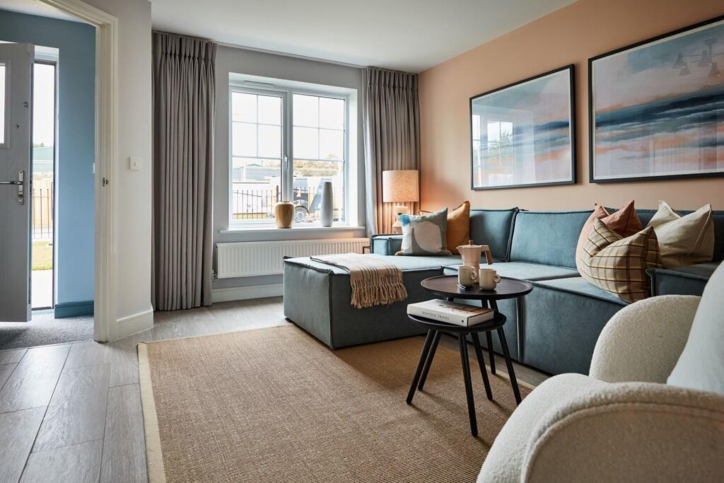 Additional image 5 of Elm Tree Avenue, 
Frinton on Sea, 
Essex,
CO13 0GR