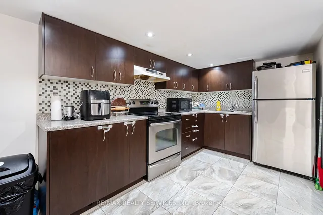 Additional image 33 of 7 Swanton Rd