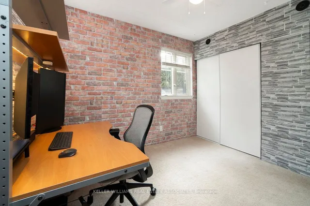 Additional image 18 of 34 Western Battery Rd Unit 421