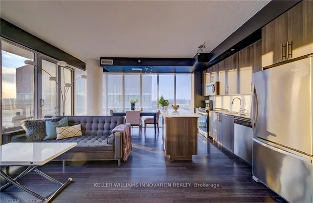 Additional image 3 of 85 Duke St Unit 1110