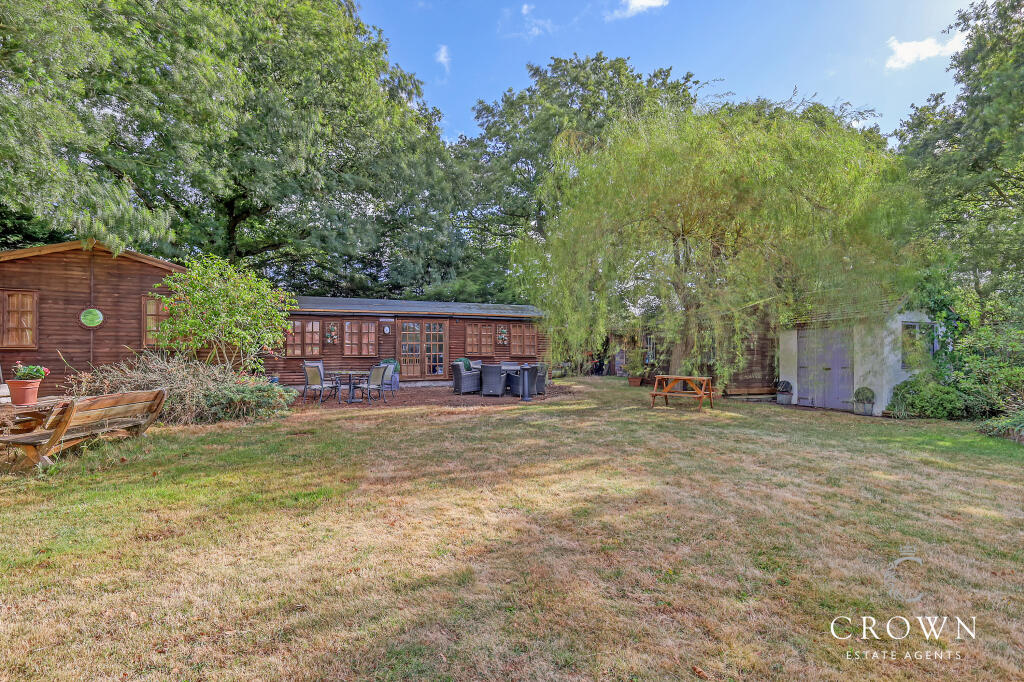 Additional image 22 of De Beauvoir Chase, Downham, Billericay