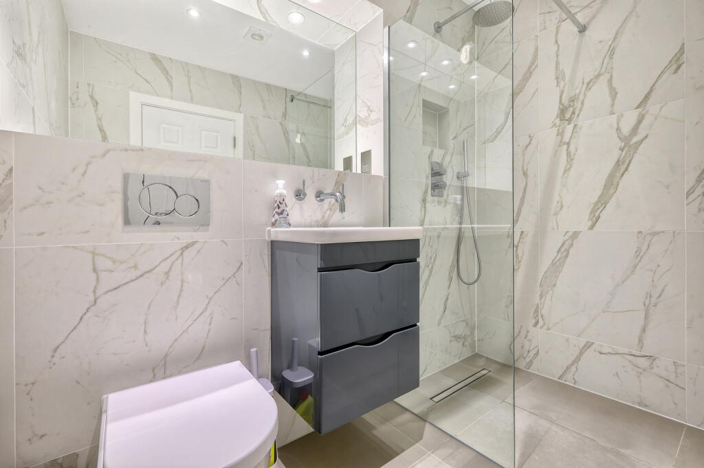 Additional image 22 of Little Ridings Lane, Ingatestone, CM4