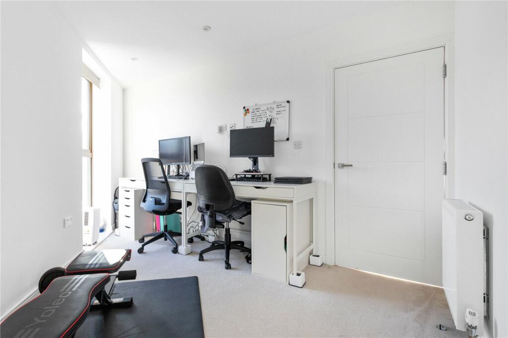 Additional image 8 of Ridge Road, Tooting, CR4